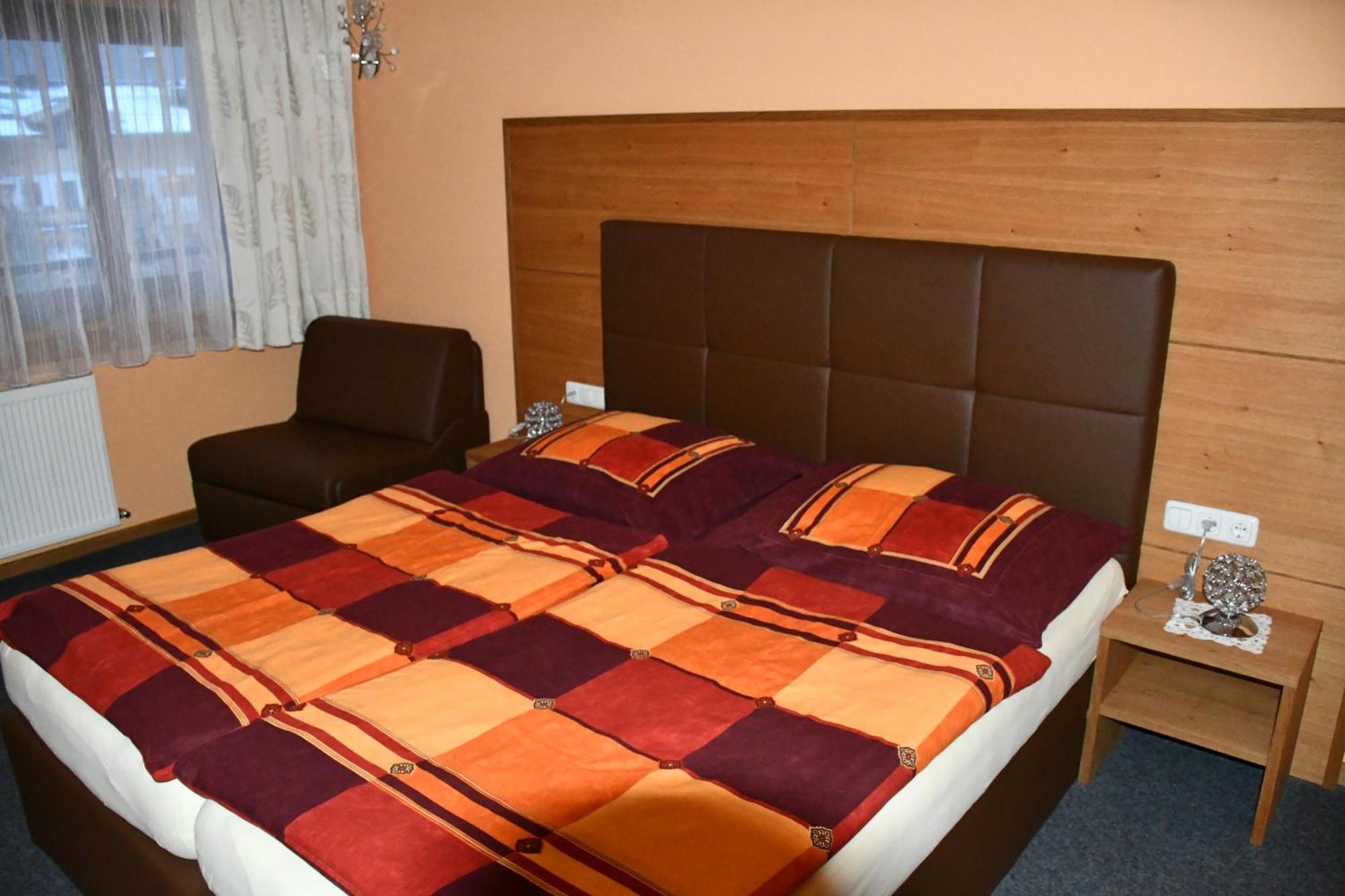 Gaestehaus Brugger Neukirchen am Großvenediger Habitación foto